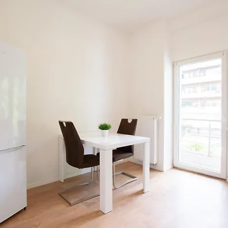 Prime Apartments - Monteur House With 1-4 Room Apartments Duisburg Exterior photo