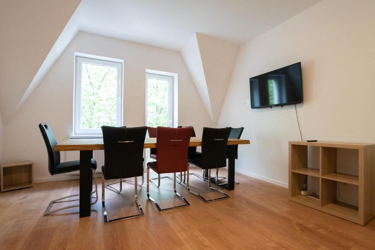 Prime - Monteur House With 1-4 *